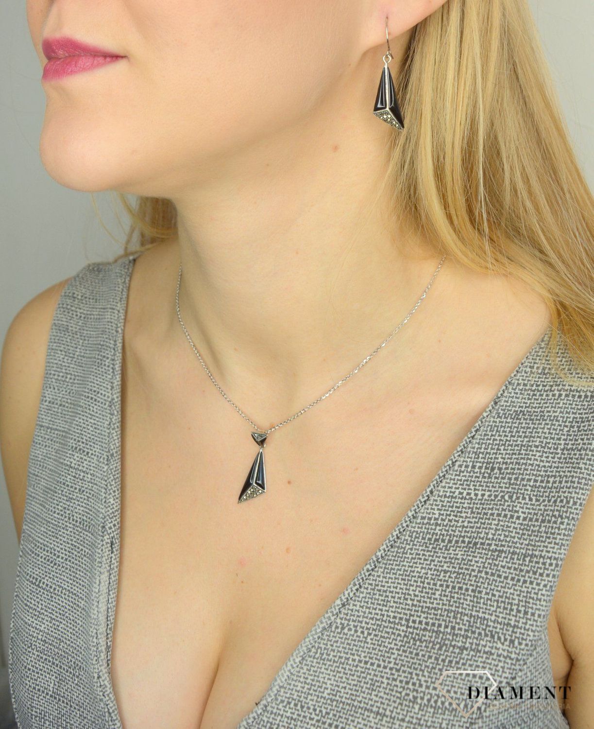 Kolczyki damskie srebrne wiszące onyks i markazyty A0 5811.jpg